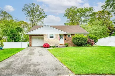 137 Glen Road, North Babylon, NY 11703 - Photo 1