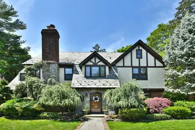 174 Nassau Boulevard, Garden City, NY 11530 - Photo 1