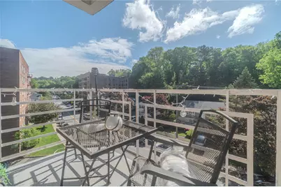 679 Warburton Avenue #6K, Yonkers, NY 10701 - Photo 1