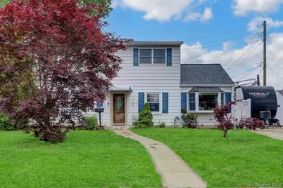 31 Clover Lane, Levittown, NY 11756 - Photo 1