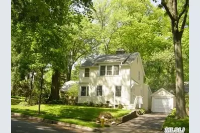 32 Windsor Road, Great Neck, NY 11021 - Photo 1