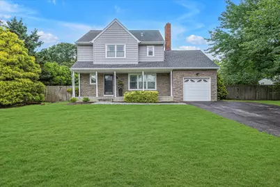 5 Michelle Lane, Selden, NY 11784 - Photo 1