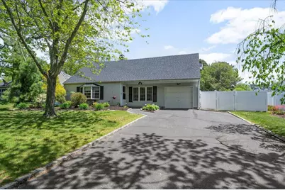 8 Meyer Lane, Medford, NY 11763 - Photo 1