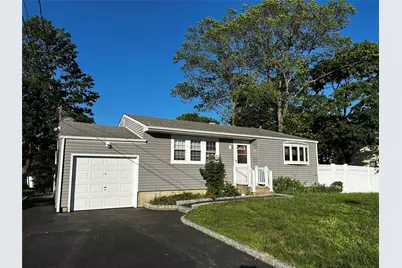 889 Lafayette Avenue, Bohemia, NY 11716 - Photo 1