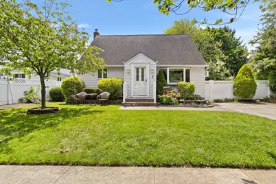 6 Cinque Drive, Farmingdale, NY 11735 - Photo 1