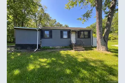 29 Purse Lane, Fishkill, NY 12533 - Photo 1