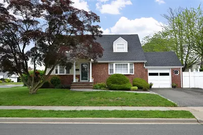 85 Manor Street, Plainview, NY 11803 - Photo 1