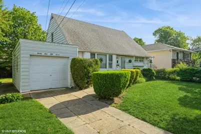 2957 Bellport Avenue, Wantagh, NY 11793 - Photo 1