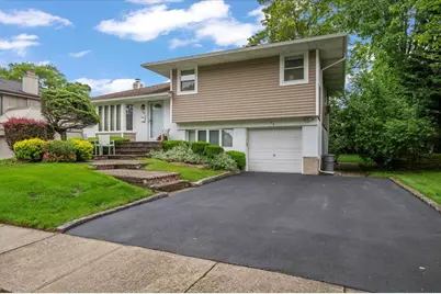 58 Briar Lane, Jericho, NY 11753 - Photo 1