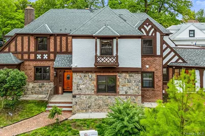 164-03 33rd Avenue, Flushing, NY 11358 - Photo 1