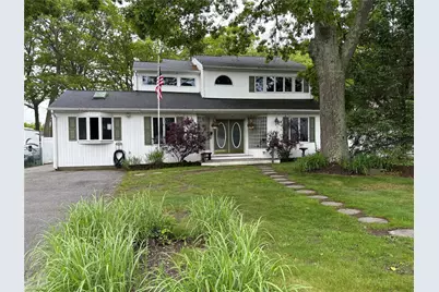 8 Sachs Street, Bay Shore, NY 11706 - Photo 1