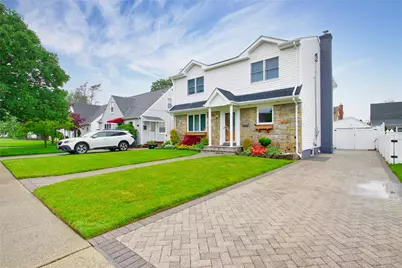 952 Van Buren Avenue, Franklin Square, NY 11010 - Photo 1