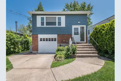 14 Marwood Road S, Port Washington, NY 11050 - Photo 1