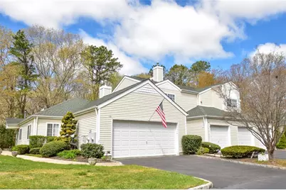 172 Gothic Circle, Manorville, NY 11949 - Photo 1