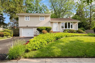 7 Knoll Lane, Jericho, NY 11753 - Photo 1