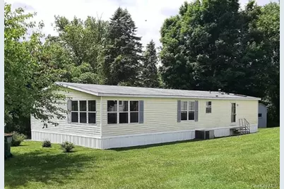 13 Pine Street, Hudson, NY 12534 - Photo 1