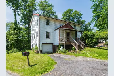 8 E Green Road, Rock Tavern, NY 12575 - Photo 1