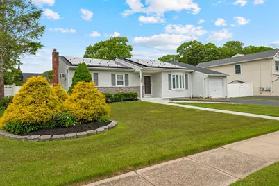 106 Gainsborough Road, Holbrook, NY 11741 - Photo 1