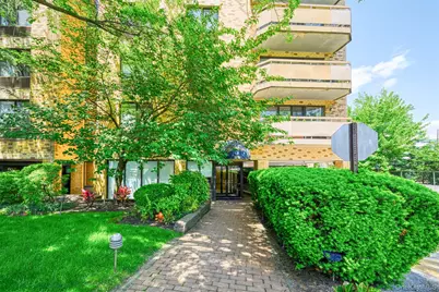 141 Great Neck Road #3A, Great Neck, NY 11021 - Photo 1