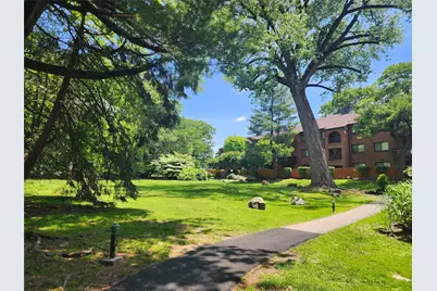 18 Bronxville Glen Drive #9, Bronxville, NY 10708 - Photo 1