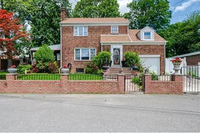 21 Aka 16 Larkspur Lane, Yonkers, NY 10704 - Photo 1