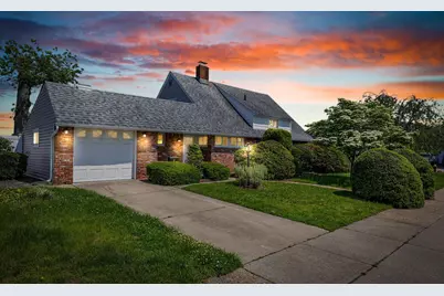 2 Starlight Lane, Levittown, NY 11756 - Photo 1