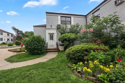 67-09 136 Street #B, Kew Gardens, NY 11367 - Photo 1