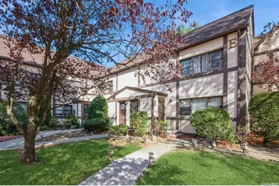 109 15th Street #E2, Garden City, NY 11530 - Photo 1