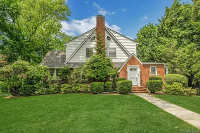 11 Oxford Road, White Plains, NY 10605 - Photo 1