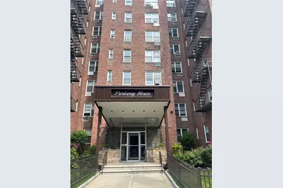 61 Bronx River Road #8E, Yonkers, NY 10704 - Photo 1