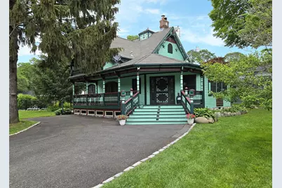 25 Oakdale Avenue, Selden, NY 11784 - Photo 1