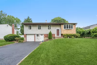 37 Parkway Drive N, Commack, NY 11725 - Photo 1