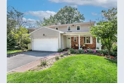 25 Schooner Lane, Port Washington, NY 11050 - Photo 1