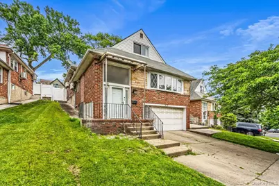 68-07 Little Neck Pkwy Parkway, Glen Oaks, NY 11004 - Photo 1