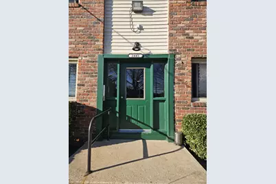 2445 Union Boulevard #7a, Islip, NY 11751 - Photo 1