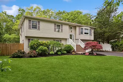 40 Dillmont Drive, Smithtown, NY 11787 - Photo 1