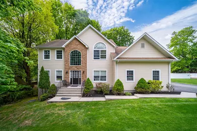 83 N Airmont Road, Suffern, NY 10901 - Photo 1