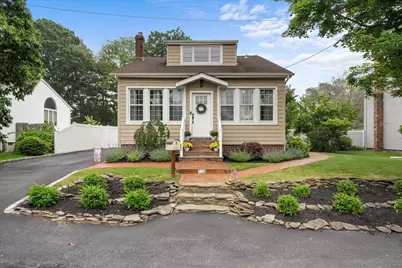 728 Hyman Avenue, West Islip, NY 11795 - Photo 1