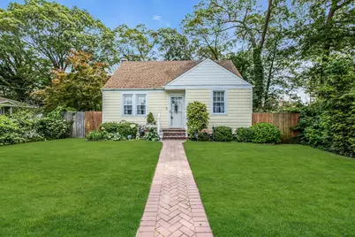 15 Robbins Avenue, Islip, NY 11751 - Photo 1