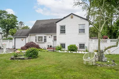 1464 Potter Boulevard, Bay Shore, NY 11706 - Photo 1
