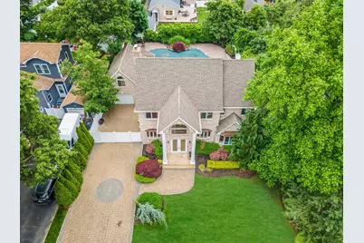 53 Pequot Lane, East Islip, NY 11730 - Photo 1