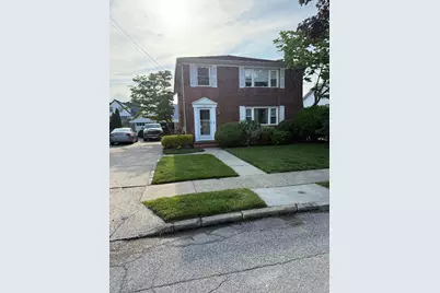 60 Chestnut Street, Rockville Centre, NY 11570 - Photo 1
