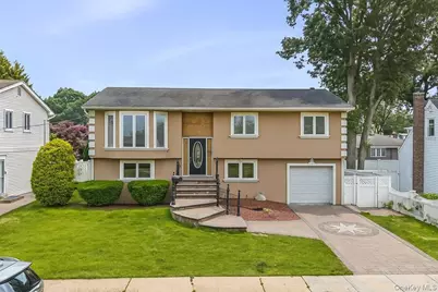 150 N Hawthorne Street, Massapequa, NY 11758 - Photo 1