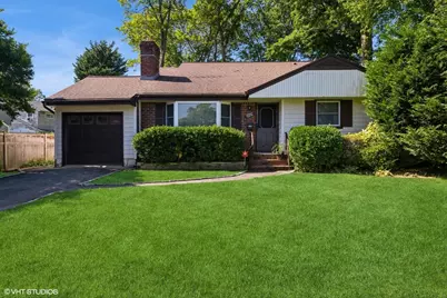 3028 Lawrence Place, Wantagh, NY 11793 - Photo 1