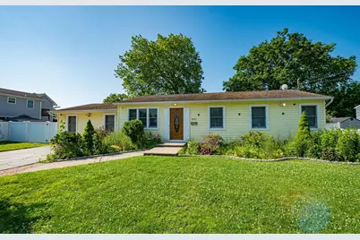 800 Peconic Avenue, West Babylon, NY 11704 - Photo 1