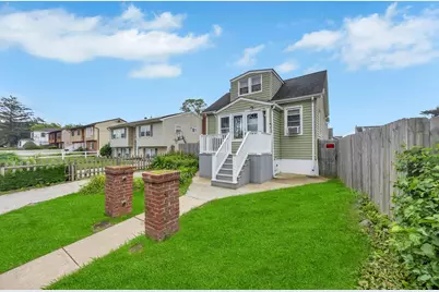 331 44th Street, Lindenhurst, NY 11757 - Photo 1