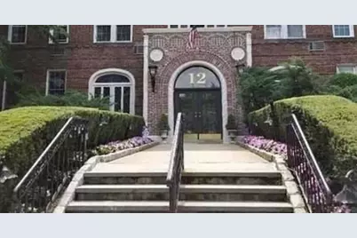 12 Hamilton Place #C-11, Garden City, NY 11530 - Photo 1