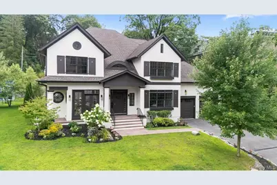 4 Locust Lane, Scarsdale, NY 10583 - Photo 1