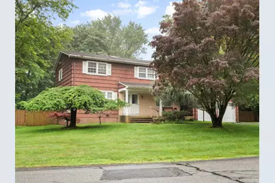 14 Ann Boulevard, Chestnut Ridge, NY 10977 - Photo 1