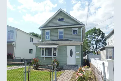 33 Thorne Avenue, Hempstead, NY 11550 - Photo 1